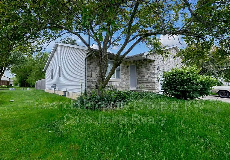 5809-5811 Pepperwood Ct #5809 — Photo 22