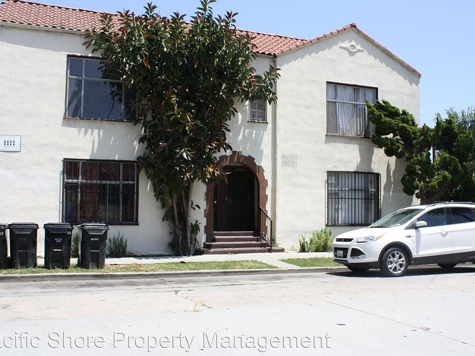 1st image of 2608 S Orange Dr #10472148