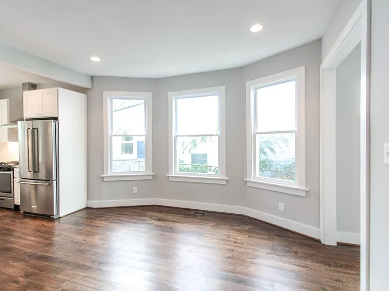 1267 Monroe St NE — Photo 3