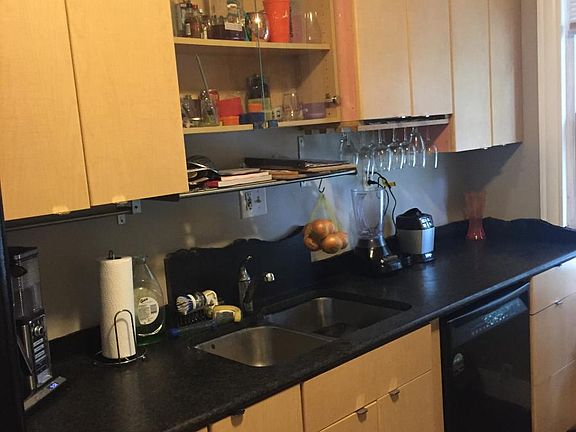 5th image of 3209 Parkwood Ave