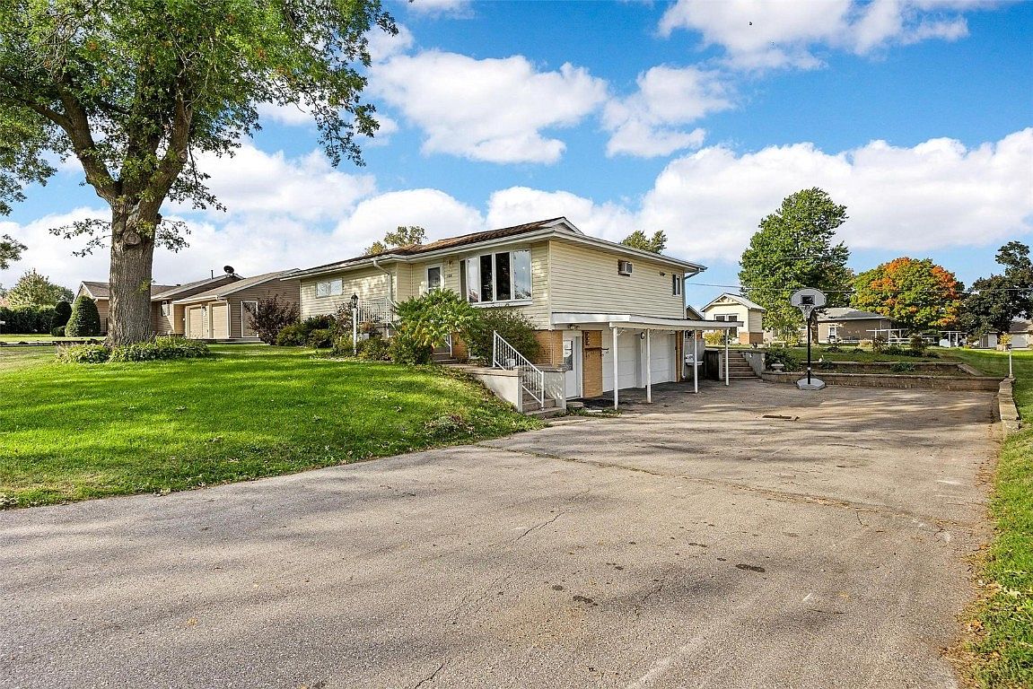 105 A Ave, Newhall, IA 52315 Zillow