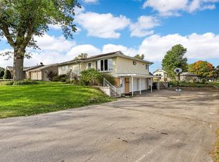105 A Ave, Newhall, IA 52315