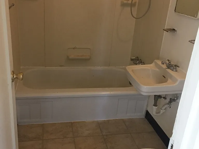 1232 Vandenberg Ave — Photo 8
