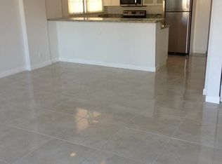3545 NE 166th St APT 201, North Miami Beach, FL 33160
