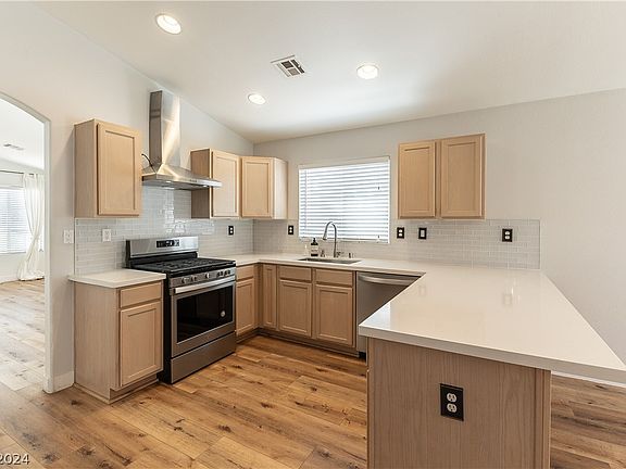 3rd image of 10995 Tionesta Ct