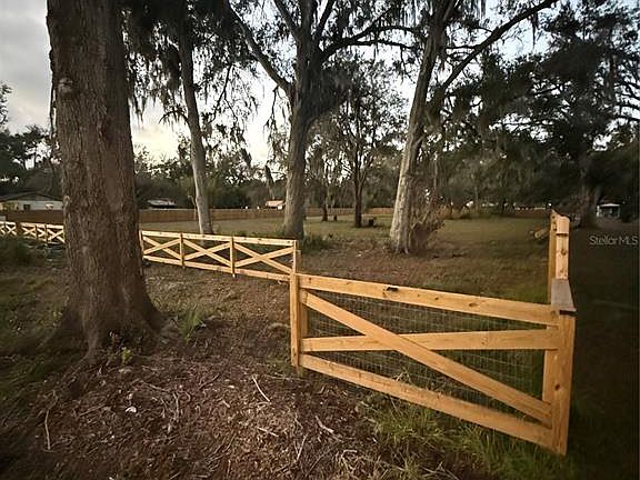 5th image of Brooker Rd