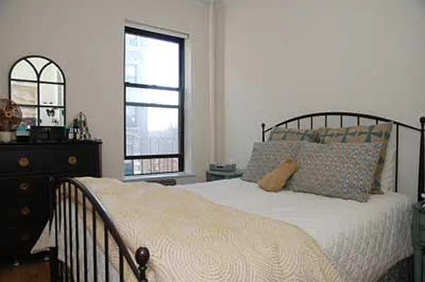 Rented by Buchbinder & Warren | media 47