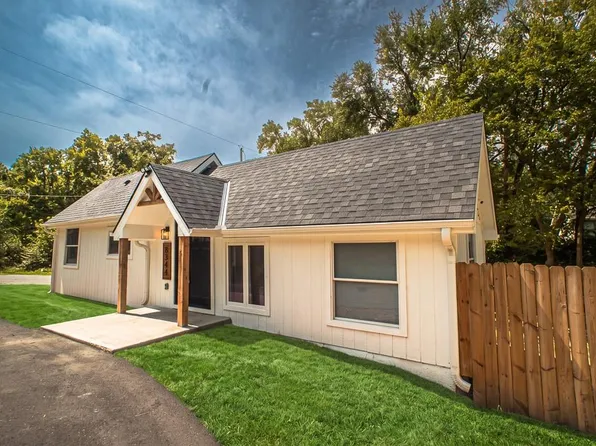 8344 Oldham Rd, Kansas City, MO 64138