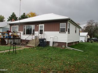 304 Walnut St, Turtle Lake, ND 58575