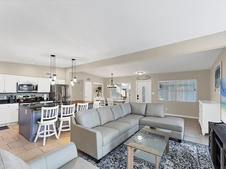 2408 Colgate Ave — Photo 3
