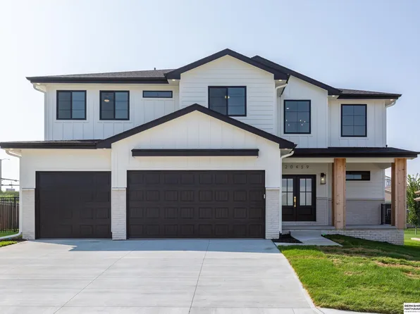 21408 Taylor St, Elkhorn, NE 68022