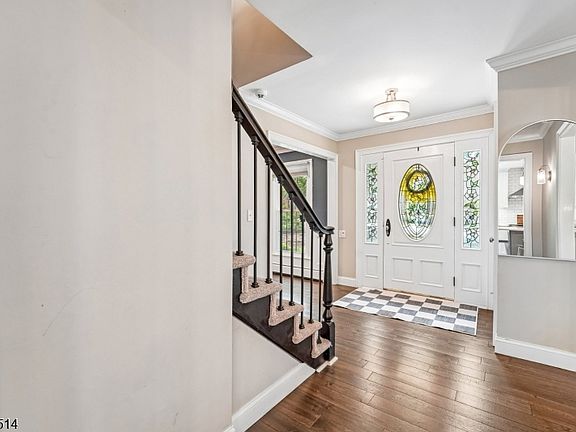 2nd image of 52 Stonefence Rd