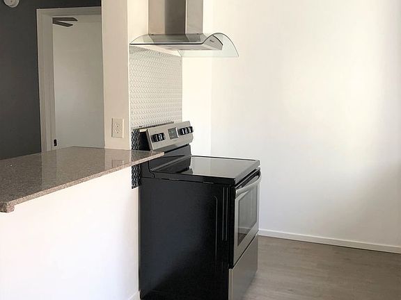 4th image of 347 E Plymouth St APT 7