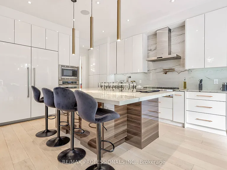 29 Avon Park Dr — Photo 16