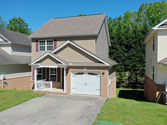5th image of 1022 Lennox Cir