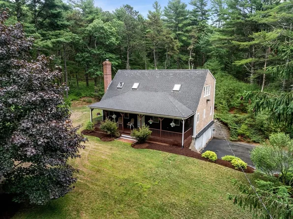 270 Rocky Pond Rd, Plymouth, MA 02360