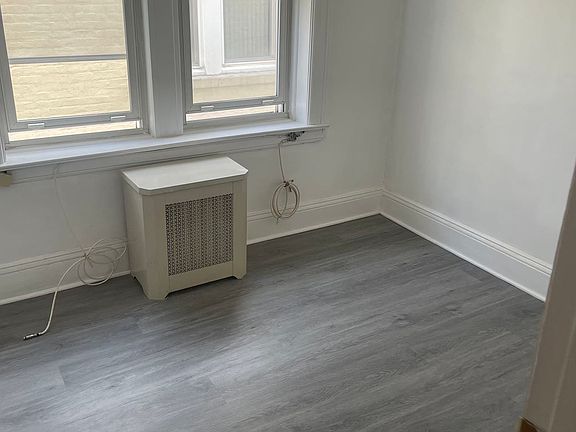3rd image of 959 78th St #2