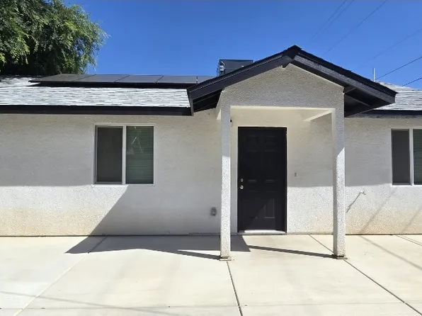 220 K St, Sanger, CA 93657