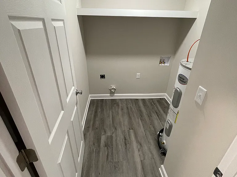 4-3612 Moore St — Photo 9