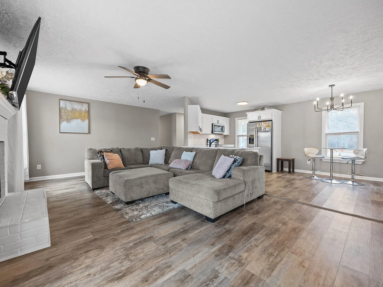 38 Hallmark Drive - 1 — Photo 3