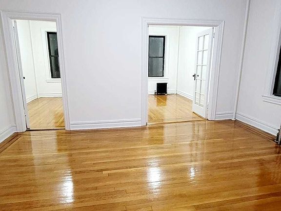 3rd image of 34-22 28th St APT 2F