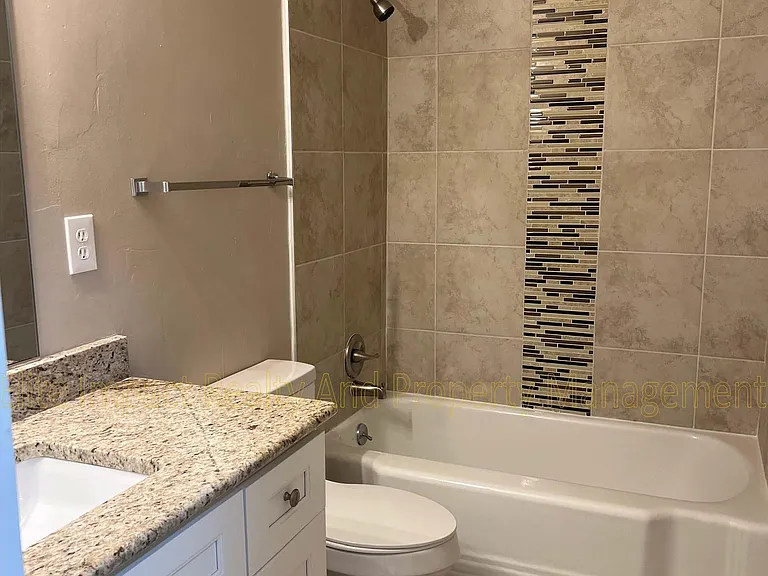 2637 N Wilson Ave — Photo 5