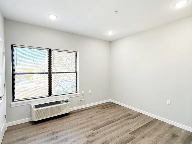 168 Rosa Parks Blvd #204 — Photo 7