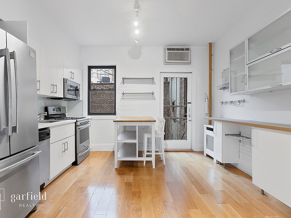 1st image of 365 Dean St #1