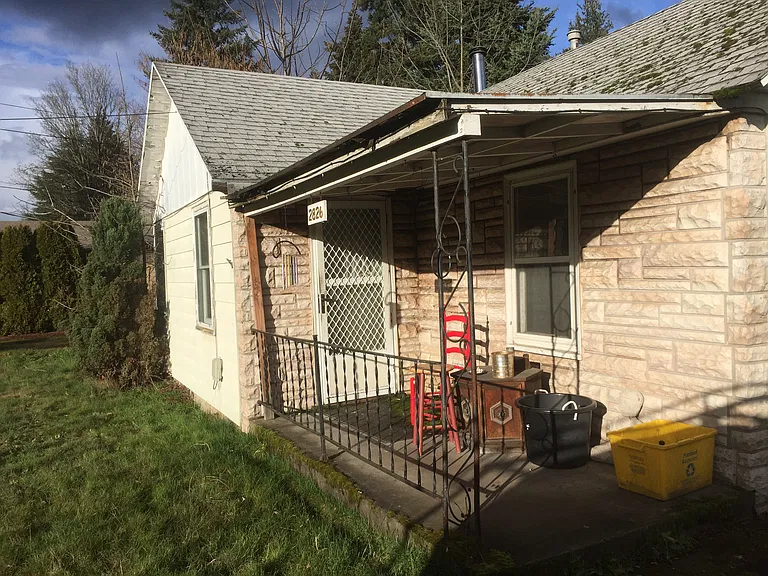 SE 112th Ave — Photo 2
