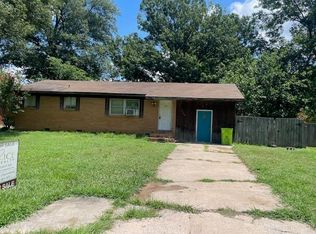 1108 N Porter St, Stuttgart, AR 72160