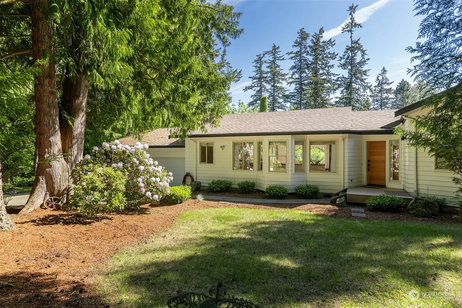 408 Willow Road Place photo 1