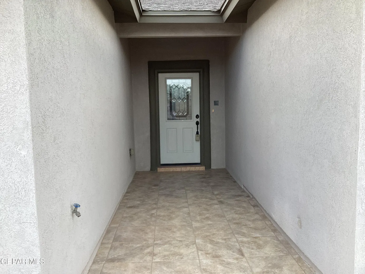 3 bed, 2.0 bath, 1664 sqft, $1,850 — Photo 2