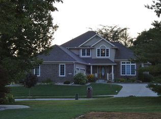 3608 Oak Ridge Dr, Elkhart, IN 46517