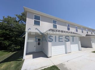 6105 NW Casper Dr #A, Kansas City, MO 64152