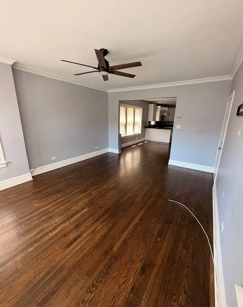 3 bed, 2.0 bath, 1300 sqft, $2,500 — Photo 4