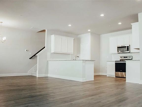 2nd image of 1905 Ethereal Ln #Lan