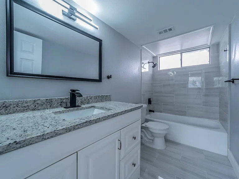 2717 Stonehaven Ct — Photo 16