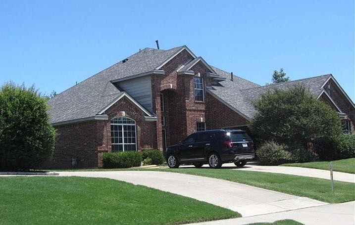 2nd image of 7202 Sparrow Point Ln