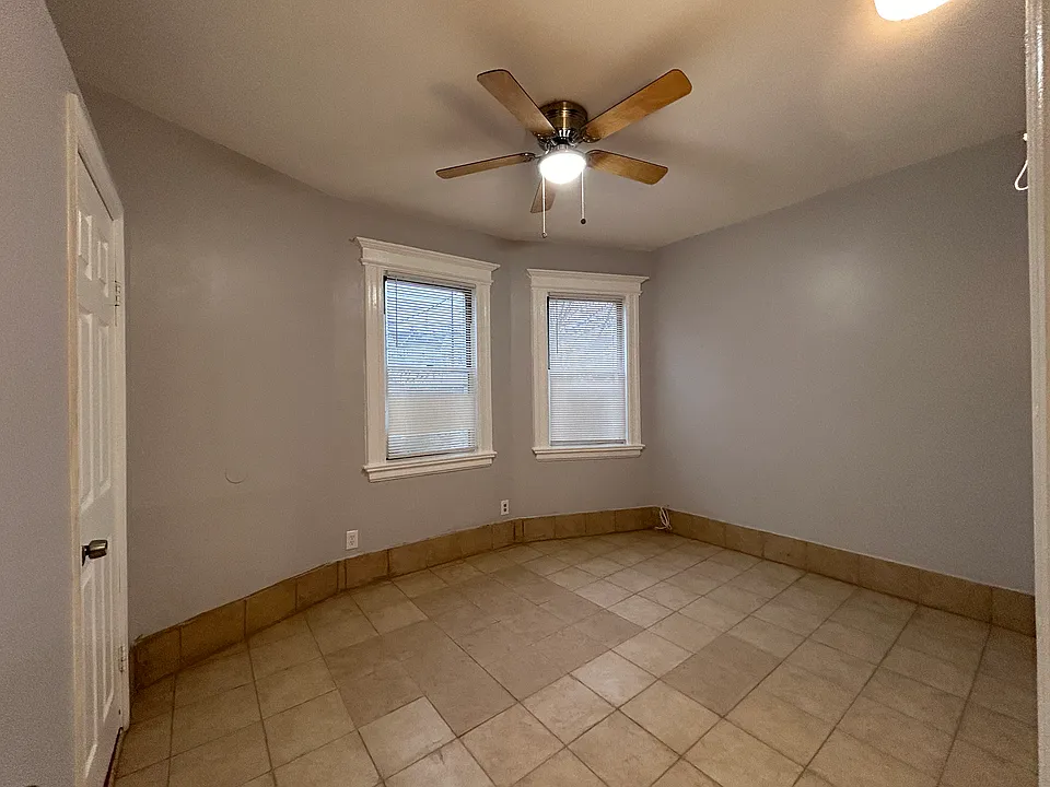 42 Charles St #1