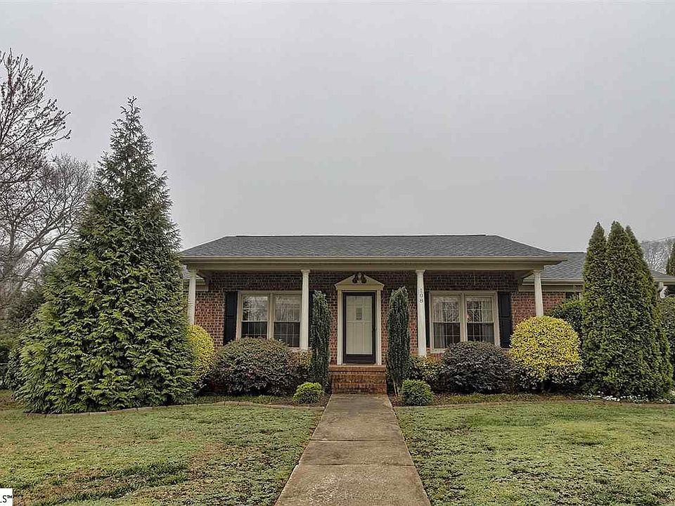 1st image of 108 Woodcliff Ct