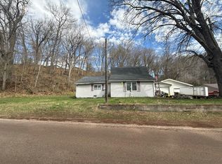 W7520 County Road O, Arkansaw, WI 54721