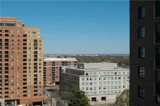 1st image of 3800 Fairfax Dr APT 1102