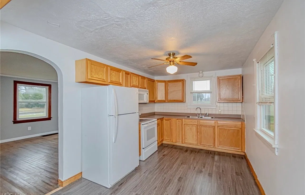 2 bed, 900 sqft, $1,150 — Photo 3