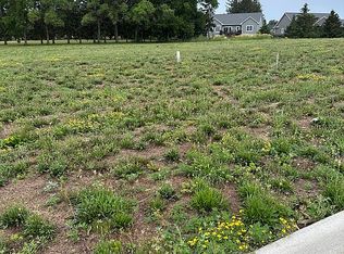 3 Kimberly Ln, Waterloo, IA 50701