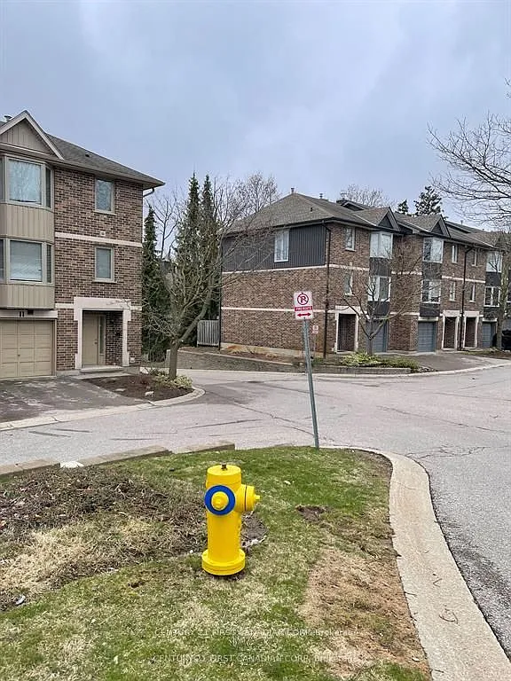 4 bed, $690 — Photo 2