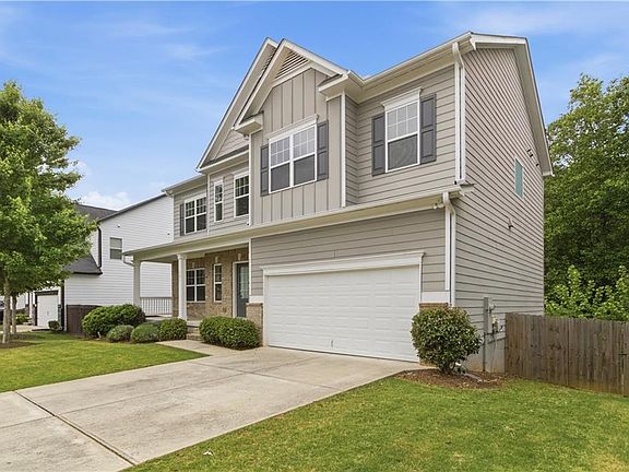 2nd image of 171 Cherokee Reserve Cir