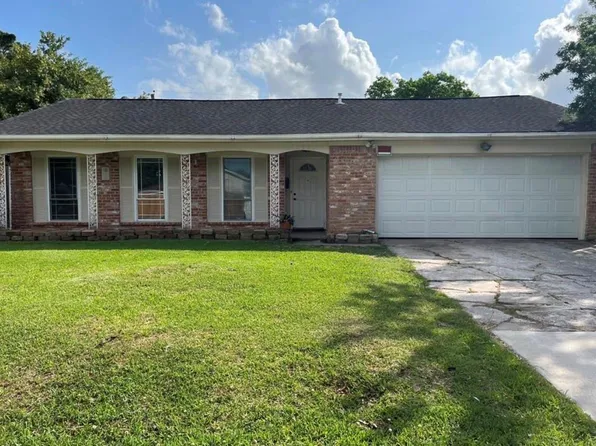 10902 Sagepark Ln, Houston, TX 77089