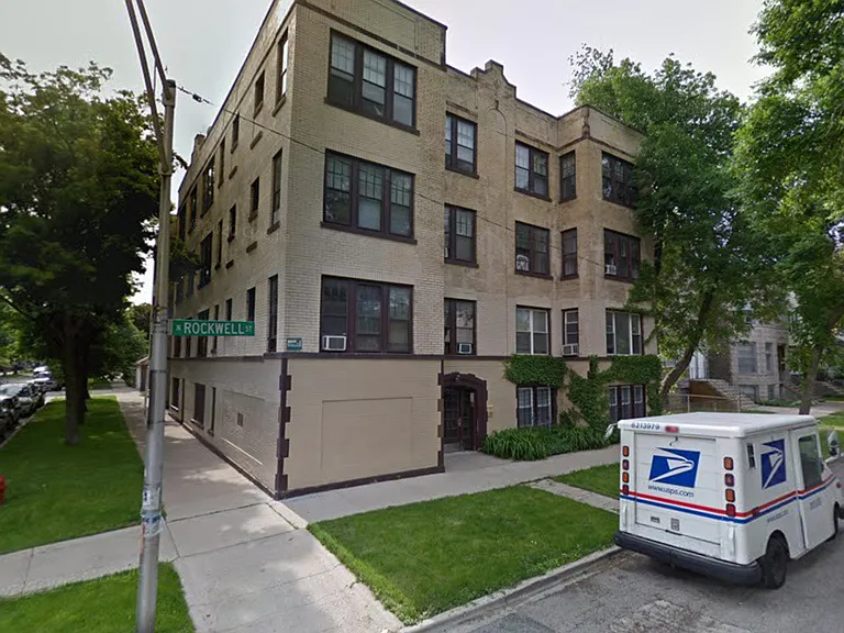 2502 N Rockwell St #G — Photo 1