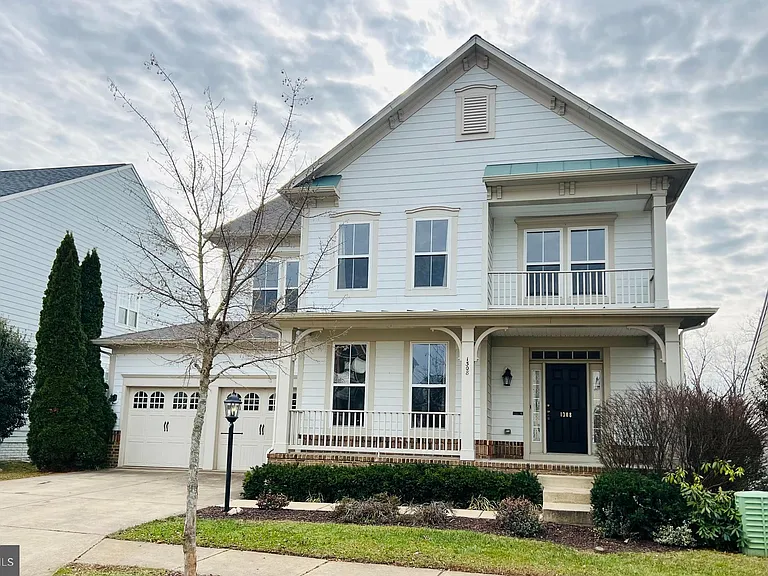 1308 Walker Dr — Photo 1