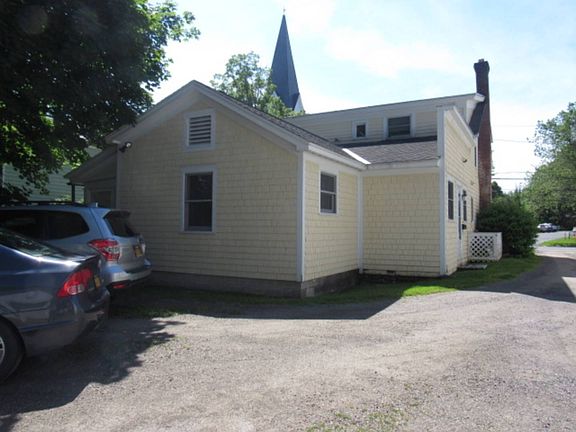 5th image of 26 Elm St